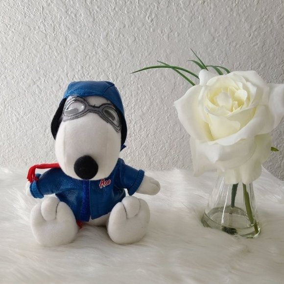 Snoopy plush Ace the Pilot from Peanust promo MetLife k - Picture 1 of 7